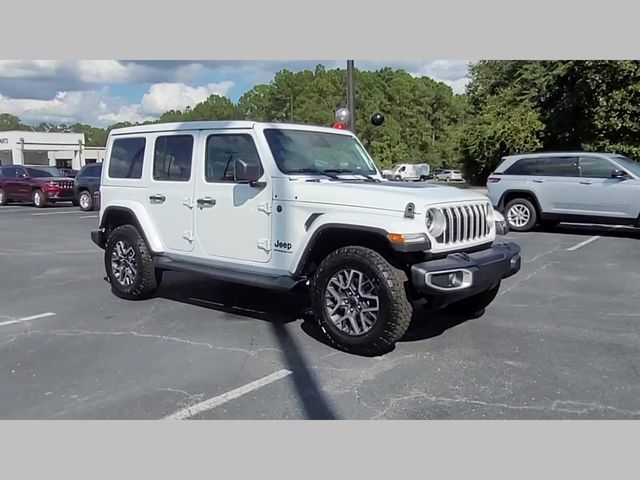 2025 Jeep Wrangler 4-Door Sahara 4x4