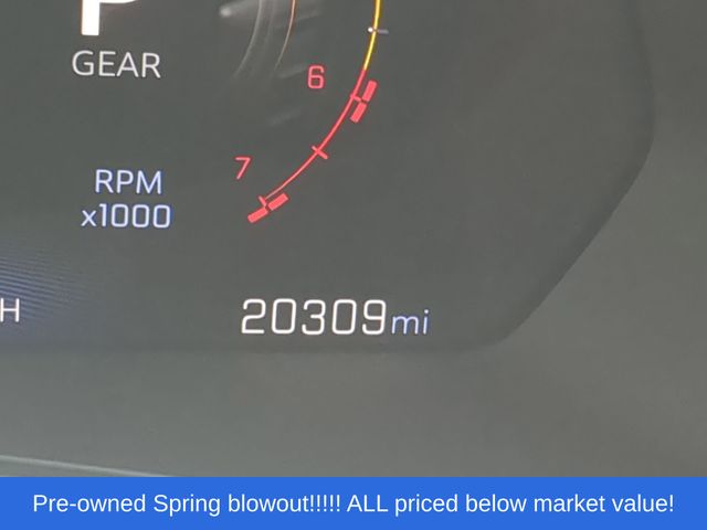 Used 2025 Summit White Chevrolet Trail Boss image 29