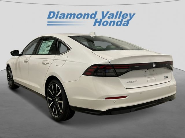 2025 Honda Accord Hybrid Touring 5