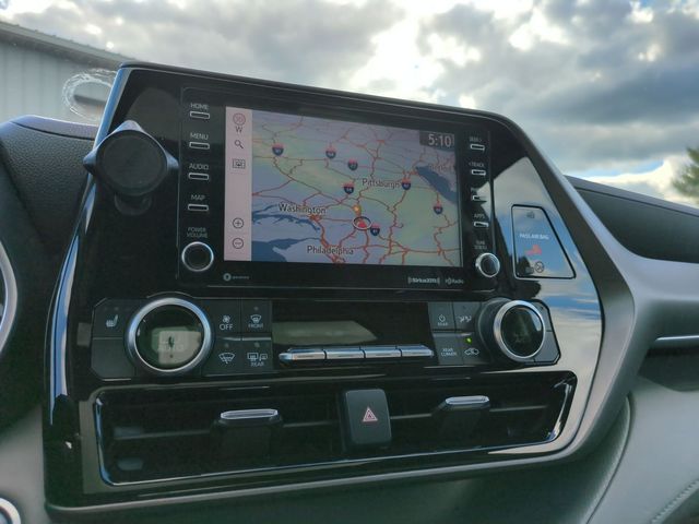 used 2020 Toyota Highlander Hybrid car, priced at $32,481
