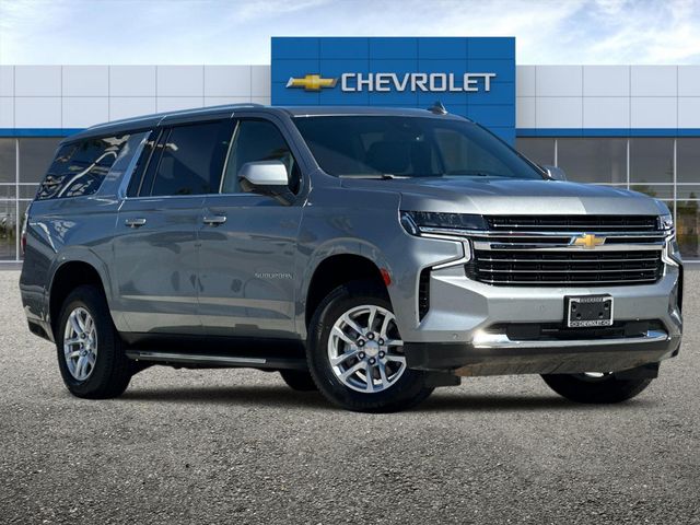 2023 Chevrolet Suburban LT 2