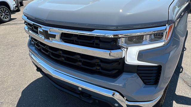 2024 Chevrolet Silverado 1500 LT 9