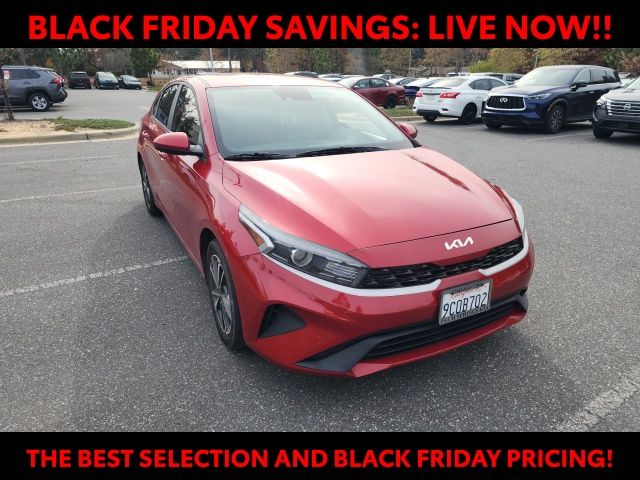 2023 Kia Forte LXS photo 3