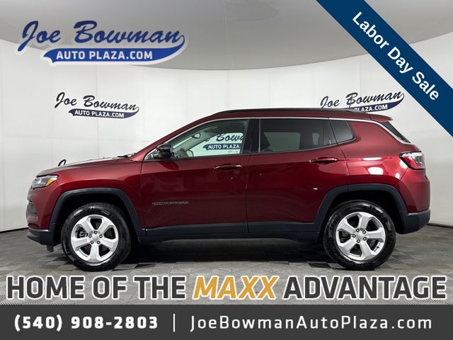  2022 Jeep Compass Latitude 4WD   