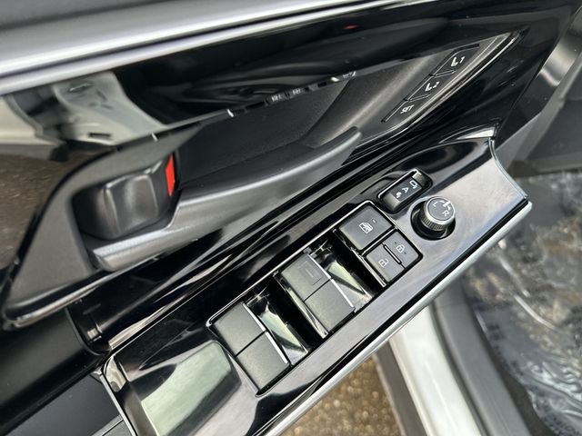 Used 2024 White Subaru Touring image 17