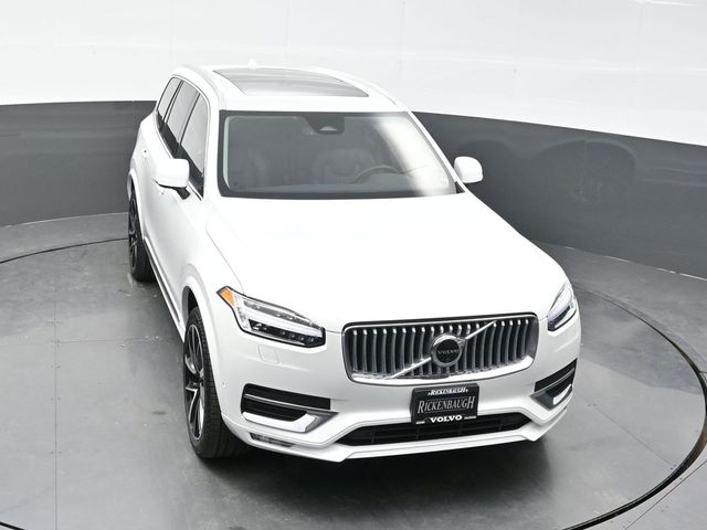 2024 Volvo XC90 B5 Plus photo