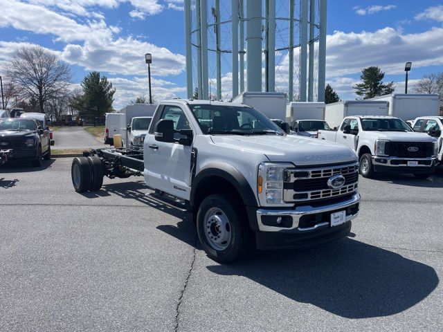 2025 Ford F-600 Super Duty 