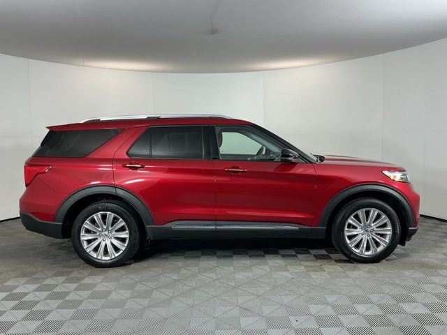 Used 2022 Red Ford Limited image 4