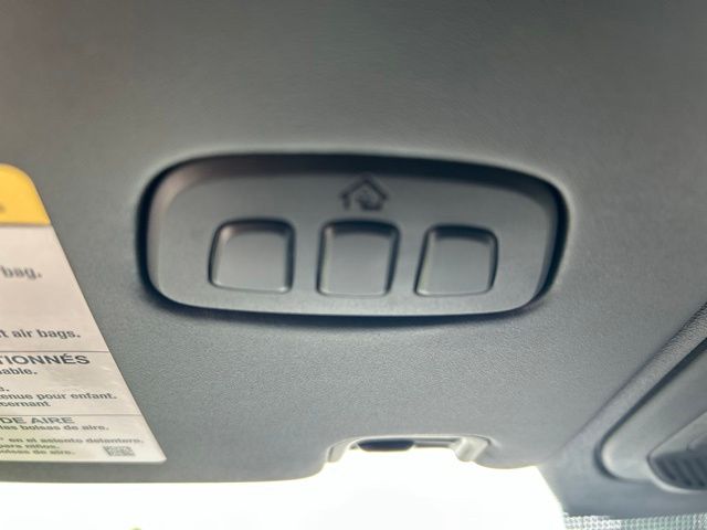 Used 2022 Black Ford Wildtrak image 32