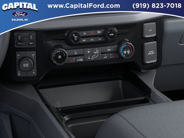 New 2026 Oxford White Ford F-250® XLT image 15