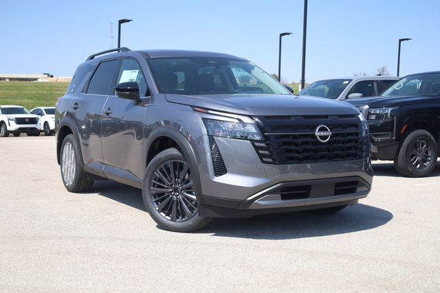 View vehicle photo 2