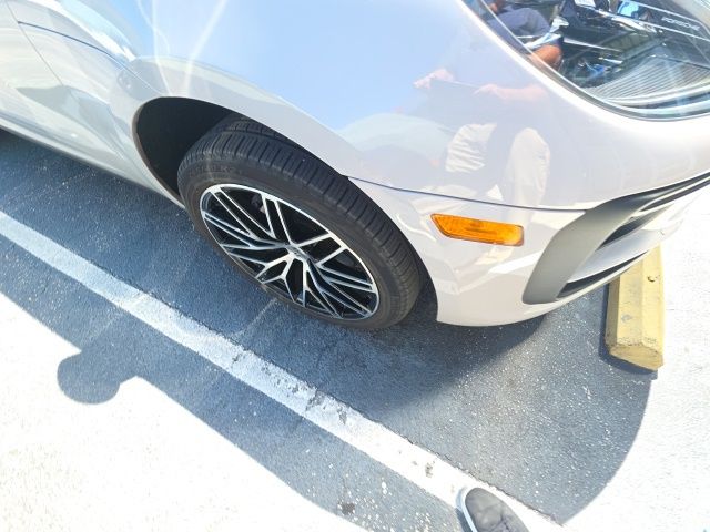 Used 2025  Porsche Base image 2