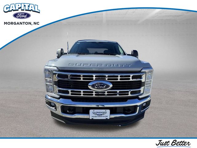 New 2026 White Ford XLT image 2
