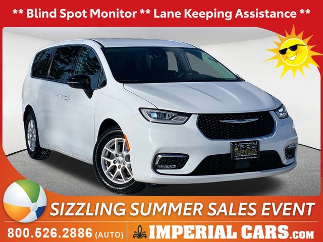 Bright White Clearcoat 2024 Chrysler Pacifica Touring L FWD Minivan Front-Wheel Drive 9-Speed Automatic