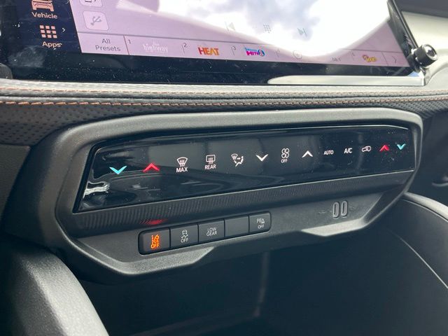 New 2026 Jeep Cherokee Limited For Sale in Highland, IN