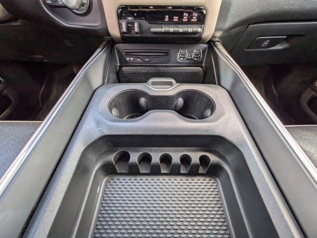 2019 Ram 1500 Laramie Crew Cab 4x4 5'7" Box