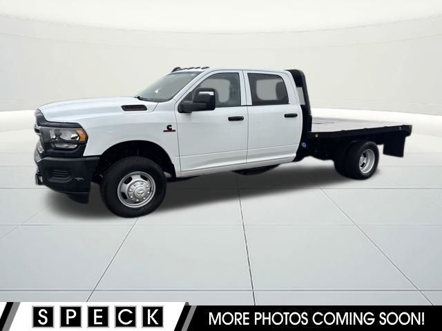 2023 RAM 3500 Chassis Tradesman Crew Cab LB DRW 4WD
