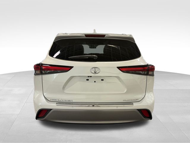 2023 Toyota Highlander Platinum  at Davis Toyota of Orangeburg