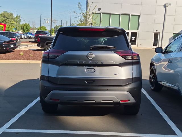 Used 2023 Gray Nissan SV image 5
