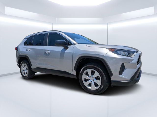 Silver Sky Metallic 2019 Toyota RAV4 LE FWD SUV / Crossover Front-Wheel Drive 8-Speed Automatic