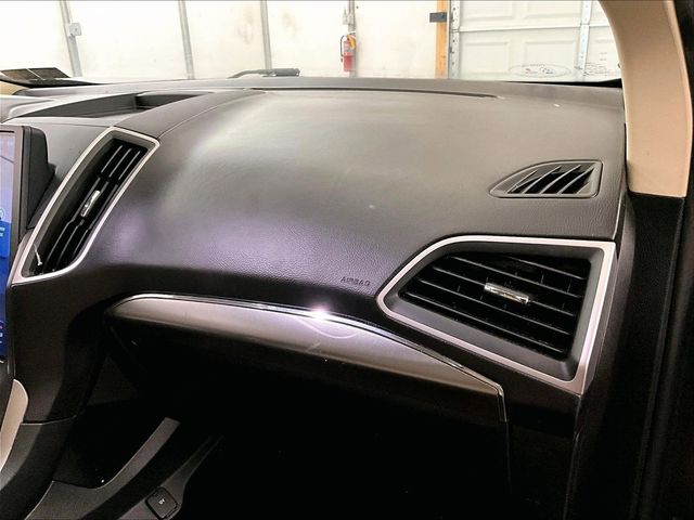 2022 Ford Edge SEL Green at Auto Express Mitsubishi