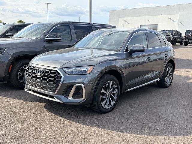 Daytona Gray Pearl Effect 2022 Audi Q5 SUV / Crossover All-Wheel Drive 7-Speed Automatic