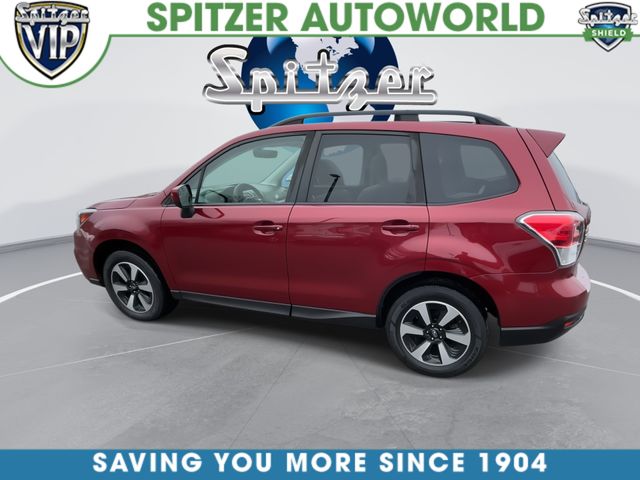 Used 2018 Red Subaru 2.5i Premium image 5