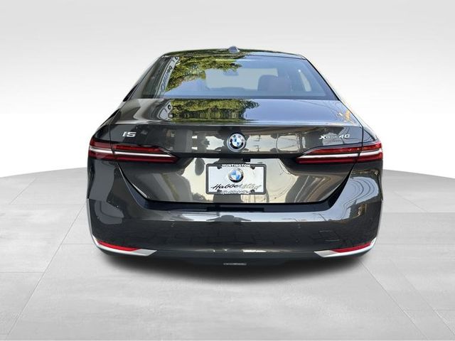 2025 BMW i5 xDrive40 6