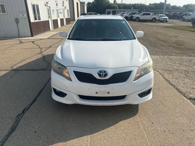 2011 White Toyota Camry LE FWD Sedan