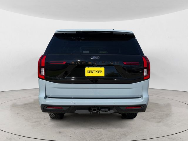 Certified Used 2025 Gray Ford Tremor image 4