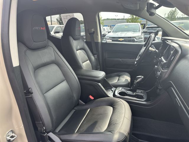 Used 2022 Beige GMC AT4 w/Leather image 27