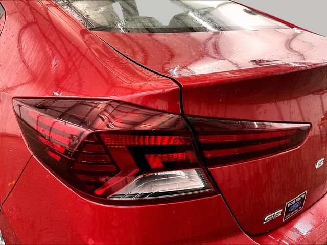 2020 Hyundai Elantra SE Red at Phil Fitts Ford