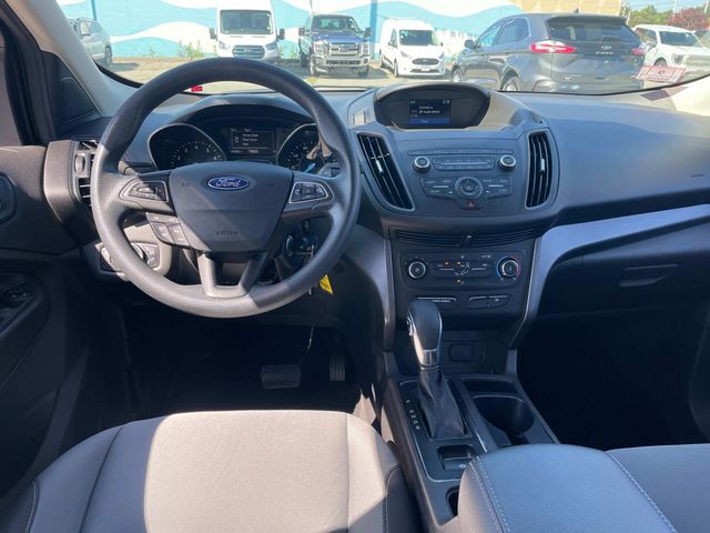 2019 Ford Escape S 12