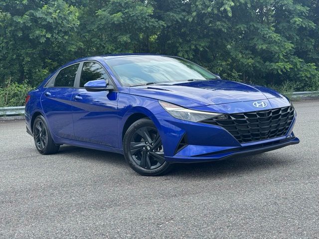 Intense Blue 2023 Hyundai Elantra Hybrid Sedan Front-Wheel Drive 6-Speed Dual Clutch