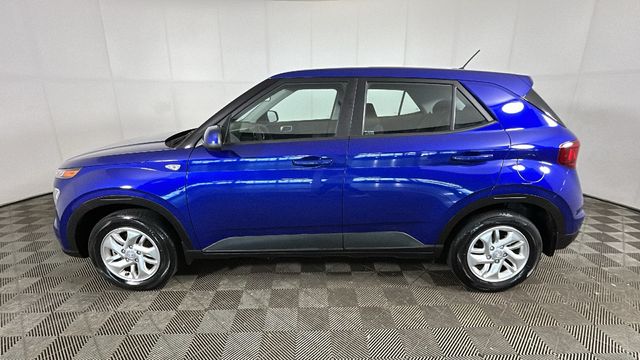 2023 Intense Blue Hyundai Venue SE FWD SUV