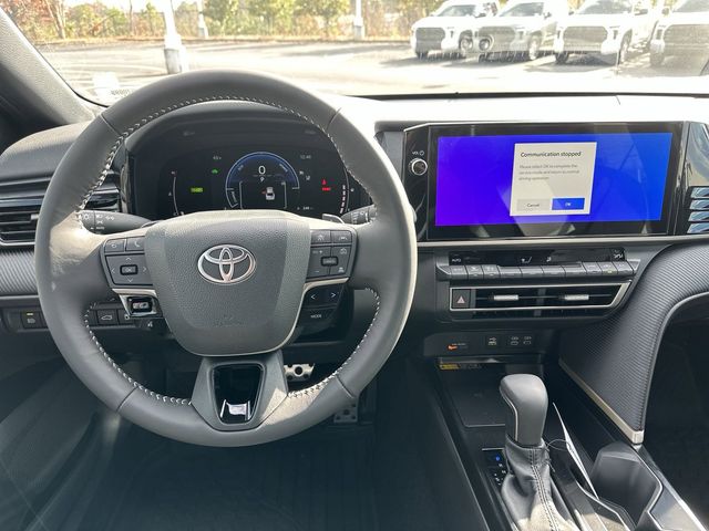 2025 Toyota Camry SE 7