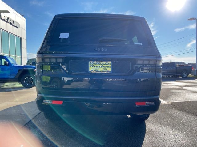 2026 Jeep Grand Wagoneer Limited - High Gloss Black exterior view 6