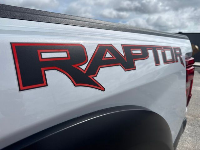 2025 Ford F-150 Raptor:B02492