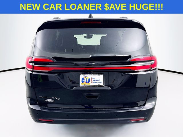 View vehicle photo 6