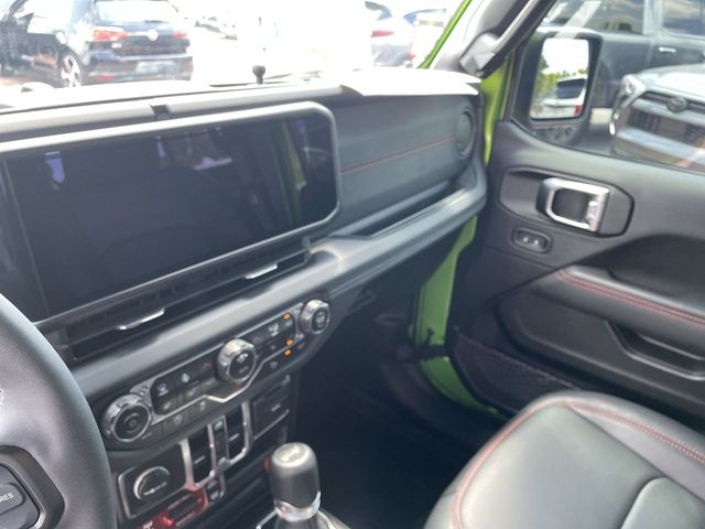 Used 2025 Jeep Wrangler SUV