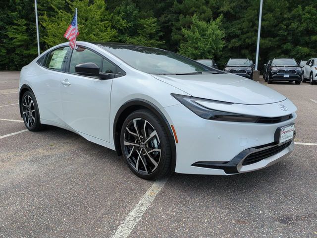 Wind Chill Prl 2026 Toyota Prius Plug-In Hybrid Hatchback Front-Wheel Drive Continuously Variable Transmission