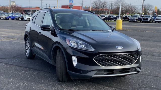 2020 Ford Escape Titanium Hybrid 2