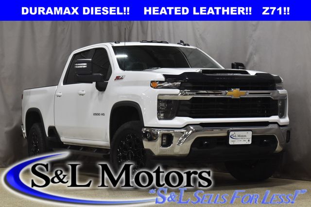 Summit White 2024 Chevrolet Silverado 2500HD LT Crew Cab 4WD Pickup Truck Four-Wheel Drive Automatic