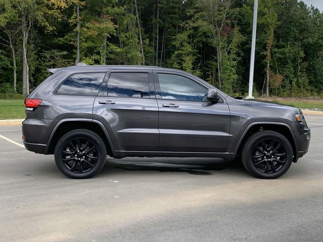 2018 Jeep Grand Cherokee Altitude 11