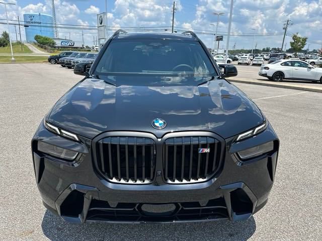 2025 BMW X7 M60i 2