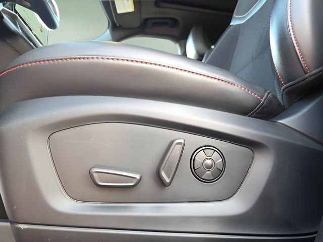 Used 2025 Ford Explorer SUV