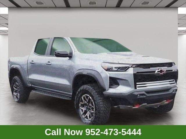 Sterling Gray Metallic 2024 Chevrolet Colorado ZR2 Crew Cab 4WD Pickup Truck Four-Wheel Drive 8-Speed Automatic
