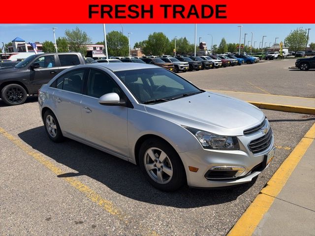 Silver Ice Metallic 2015 Chevrolet Cruze 1LT Sedan FWD Sedan Front-Wheel Drive 6-Speed Automatic Overdrive