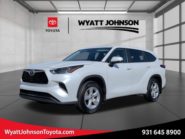 White (Wind Chill Pearl) 2023 Toyota Highlander L FWD SUV / Crossover Front-Wheel Drive 8-Speed Automatic