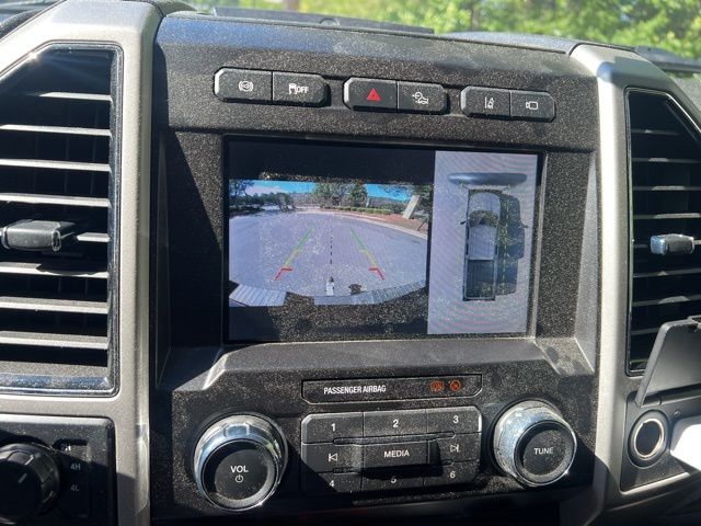2021 Ford F-350SD Lariat photo